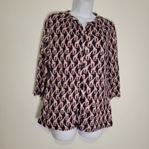 Boden size 4 navy w/red giraffe print button down blouse